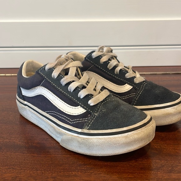 Vans Other - Vans Old Skool Youth Kids Size 1 Blue Suede Low Top Lace.